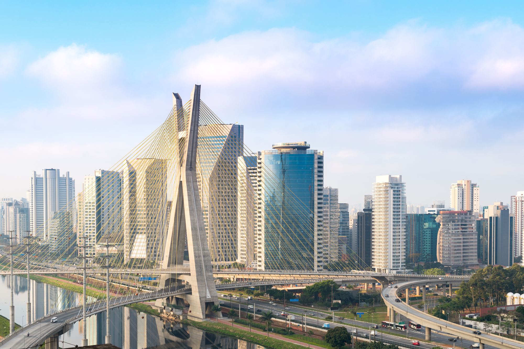 Skyline de São Paulo ao entardecer